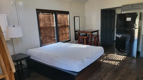Cindy Bear™ Handicap Accessible Cabin — image 2 of 8