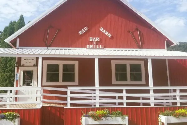 Red Barn Campground & Restaurant – photo 1