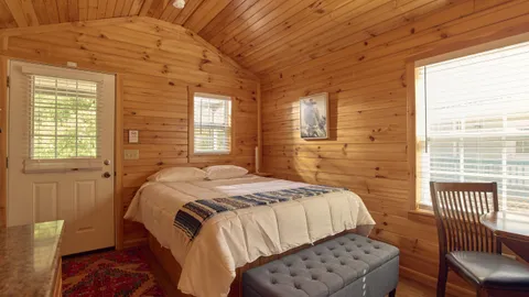 Riverview Studio Cottage — image 2 of 4