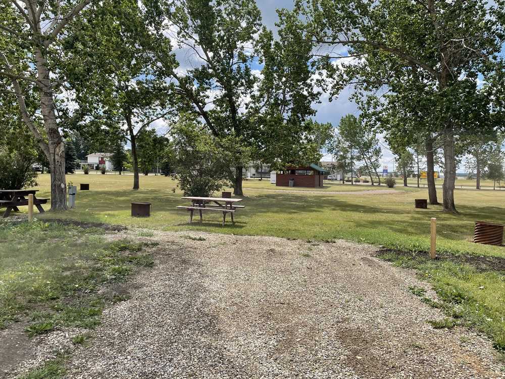 Hythe Municipal Campground, Hythe, Alberta - Photo 4