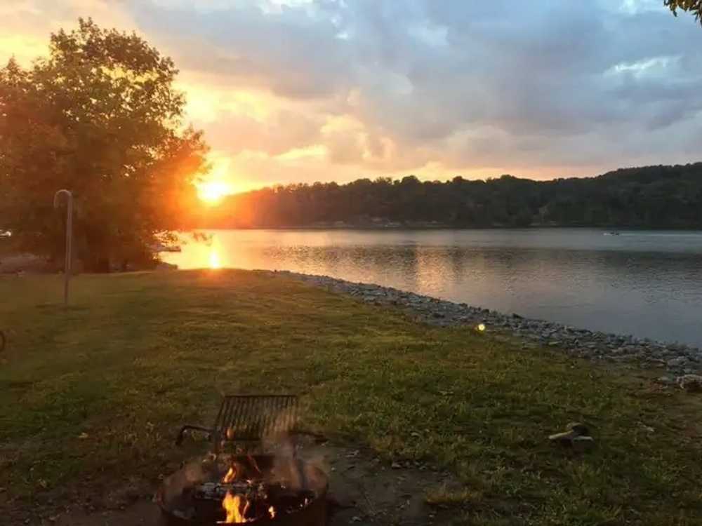 Pikes Ridge Campground - Columbia, KY - Photo 4