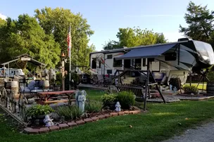 Poor Farmers RV's, Service & Campground – photo 2