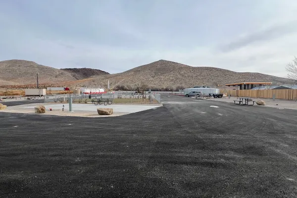 Green Valley Grocery RV Park – photo 1