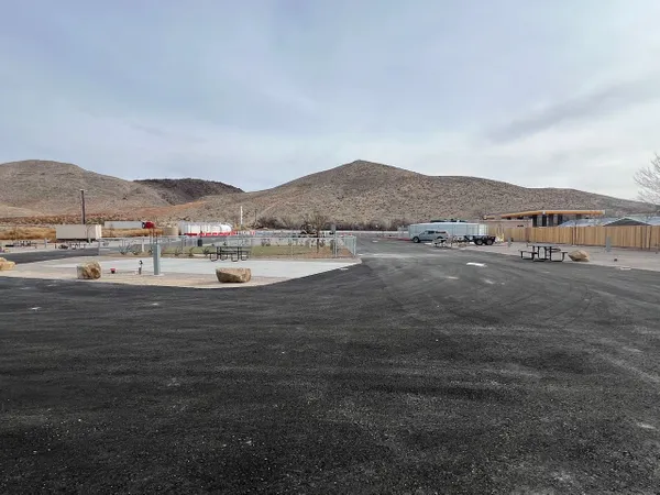 Green Valley Grocery RV Park, Hiko, Nevada campground