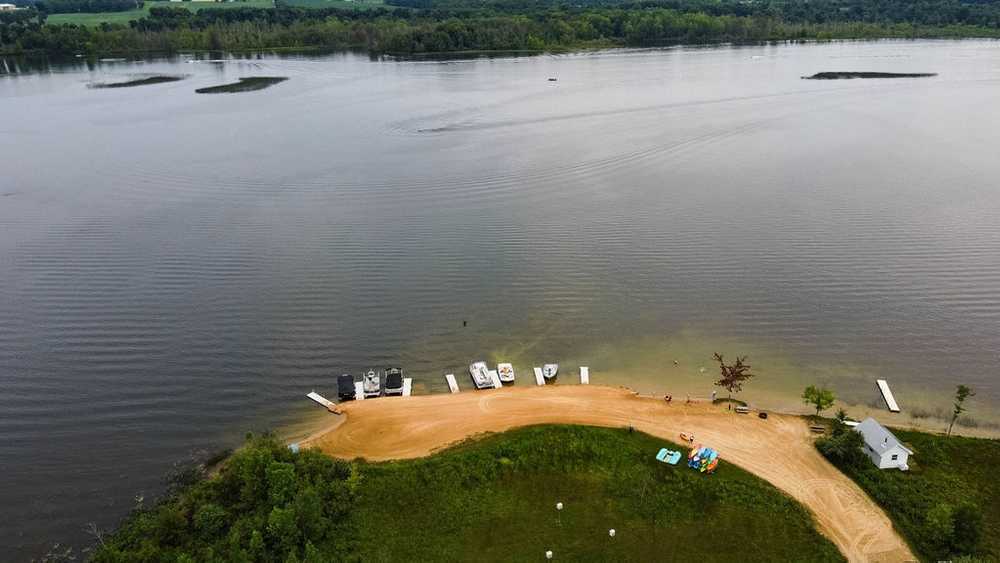Dumont Lake Family Campground - Photo 3