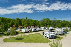 Jellystone Park™ Camp-Resort: South Haven – photo 2