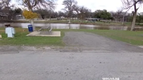 Deluxe RV Site — image 1 of 4