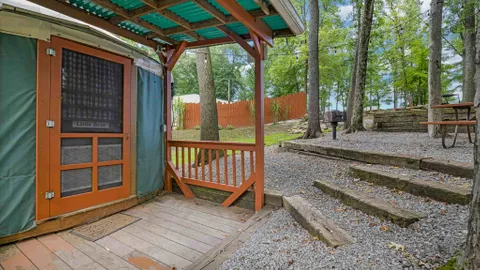 Little Bear Yurt — image 2 of 8