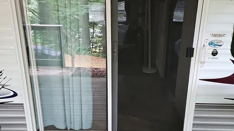 RV In The Woods — image 14 of 14