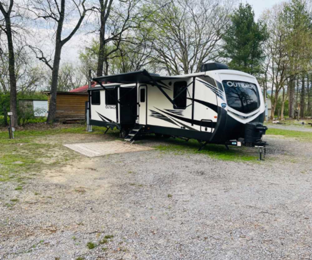 The Road Less Traveled RV Park - Photo 2