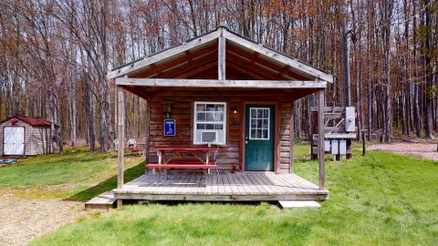 Camping Cabin — image 2 of 5