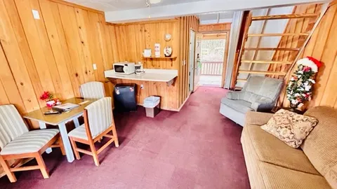 River Room — image 2 of 7