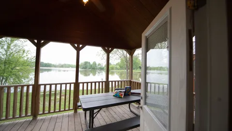Deluxe South Shore Cindy Bear™ Cabin — image 2 of 8