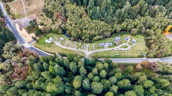 Heart of the Redwoods Cottages & RV campground