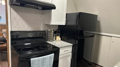 A-Frame Apartment — image 2 of 10