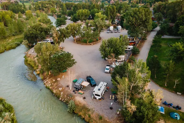 Riverbend RV Park & Cabins – photo 1