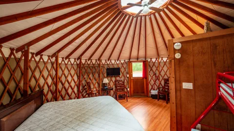 Yurt — image 2 of 3
