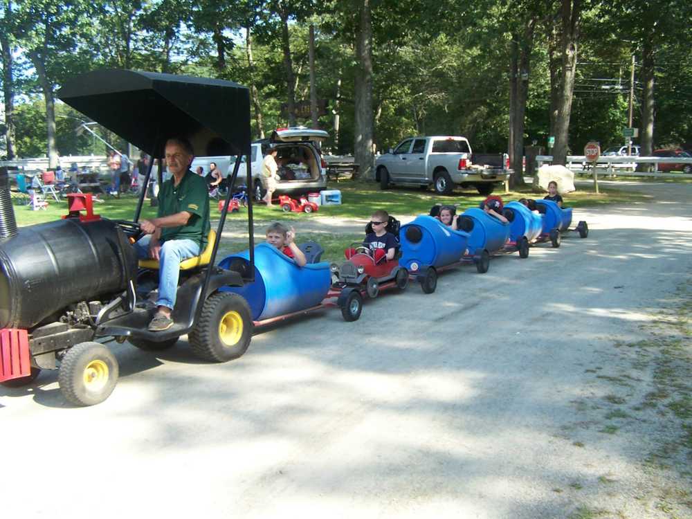Oak Embers Campground, West Greenwich, Rhode Island - Photo 5