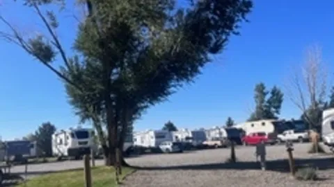 Pull Through RV Site (22'x71') — image 2 of 8