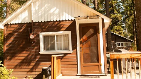 North Lakeview Cabin 7 - 1bedroom (1Q,1Sofa) — image 1 of 9