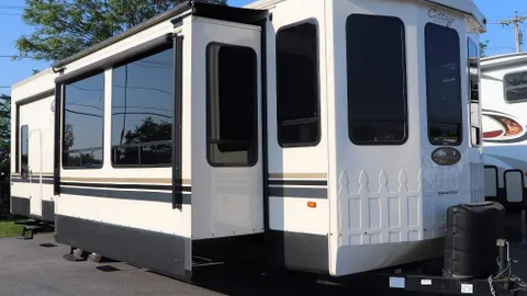 RV Park model Cottage — image 1 of 6