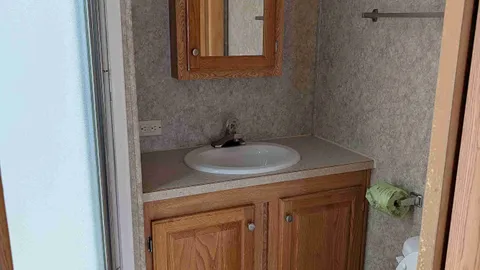 Rental Trailer (24) — image 6 of 6