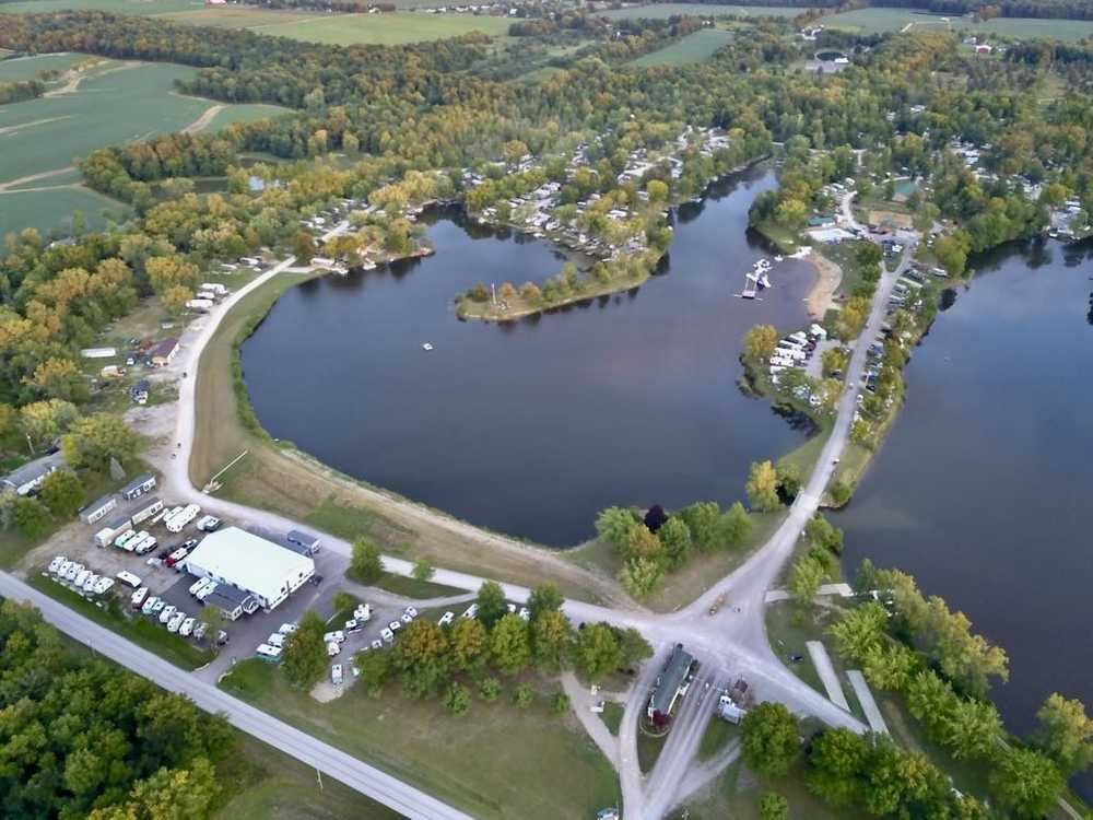 Claremar Twin Lakes Camping Resort - Main Photo