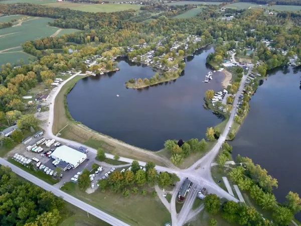 Claremar Twin Lakes Camping Resort campground