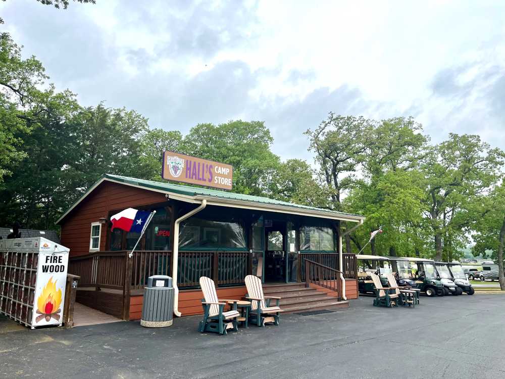 The Vineyards Campground & Cabins, Grapevine, Texas - Photo 3