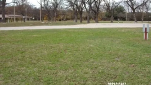 Deluxe RV Site — image 2 of 4