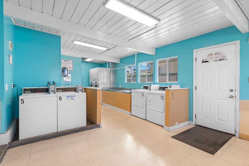 Riviera, Encinitas, California - Photo 3