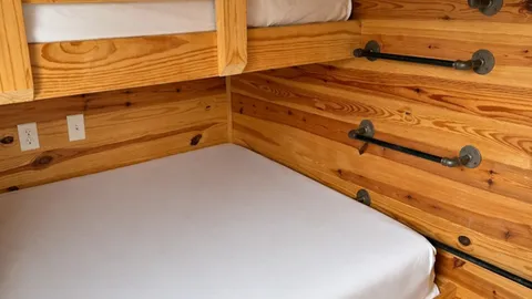Woodside Cabin: Sleeps 6 Family Cabin — Cozy Comfort Close to Everything — image 2 of 8