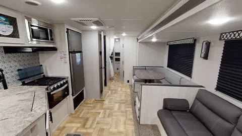 Premium RV Rental — image 2 of 8