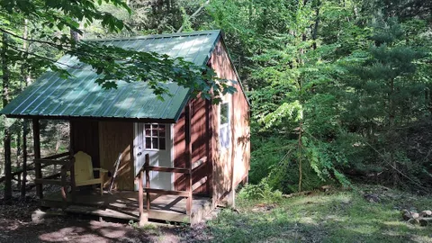 Cabin — image 1 of 10