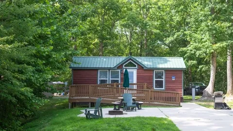 Yogi Bear™ Cabin — image 1 of 10