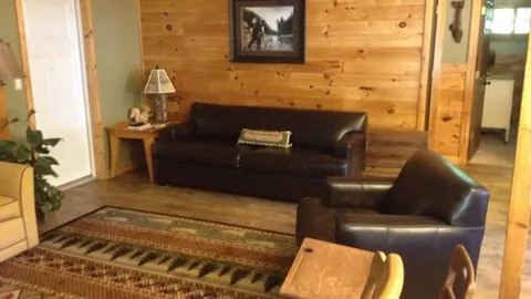 Roger Rock East Cabin — image 7 of 7