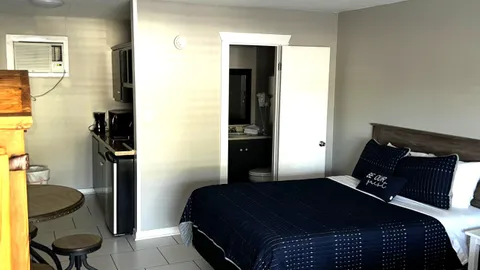Waterview Cabin Unit — image 2 of 10