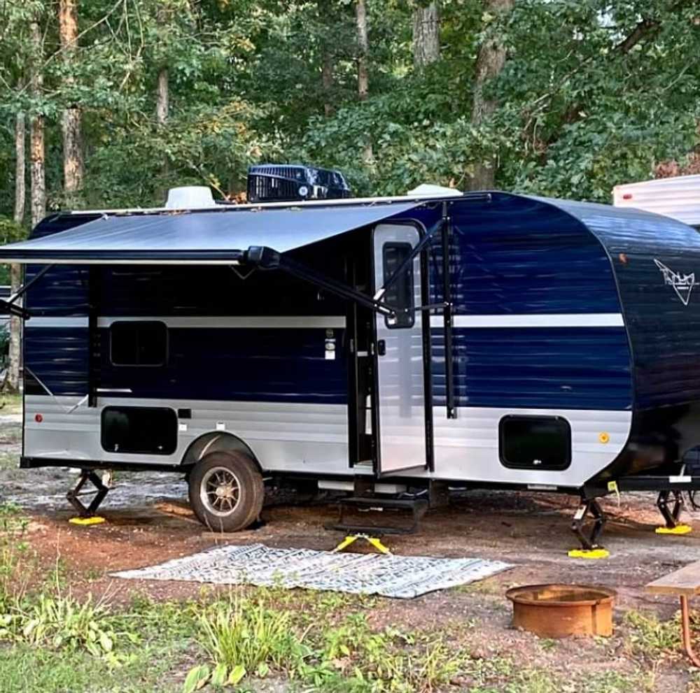 Riverside Retro RV Blue