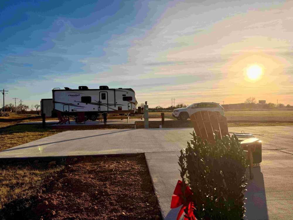 King RV Park, Thackerville, Oklahoma - Photo 4