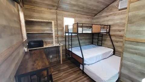 Dry Camping Cabin- sleeps 3-4 — image 9 of 9