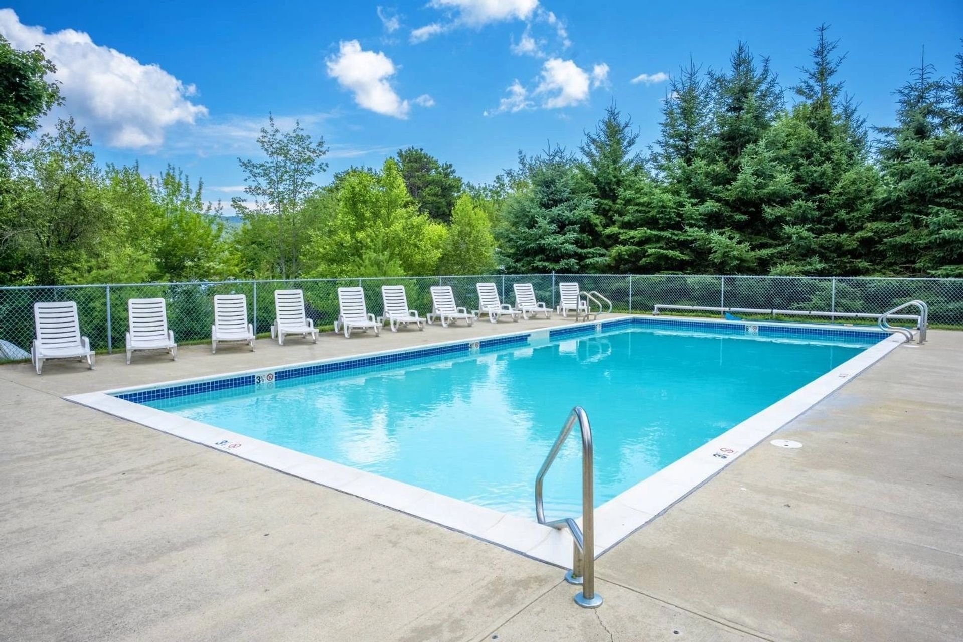 Quarry Ledge Campground - Mt Desert