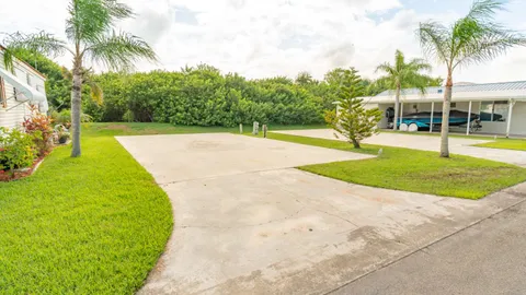 Standard Full Hookup RV Site — image 1 of 3