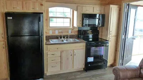 Family Deluxe Cabin — image 2 of 11