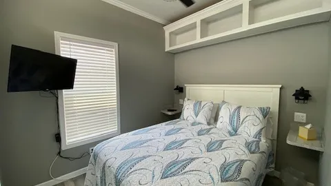 Premium Rental 1 Bedroom — image 2 of 6