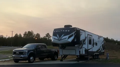 20/30/50 Amp Deluxe Full Hookup Back-In RV Site-ONLINE BOOKING — image 1 of 11