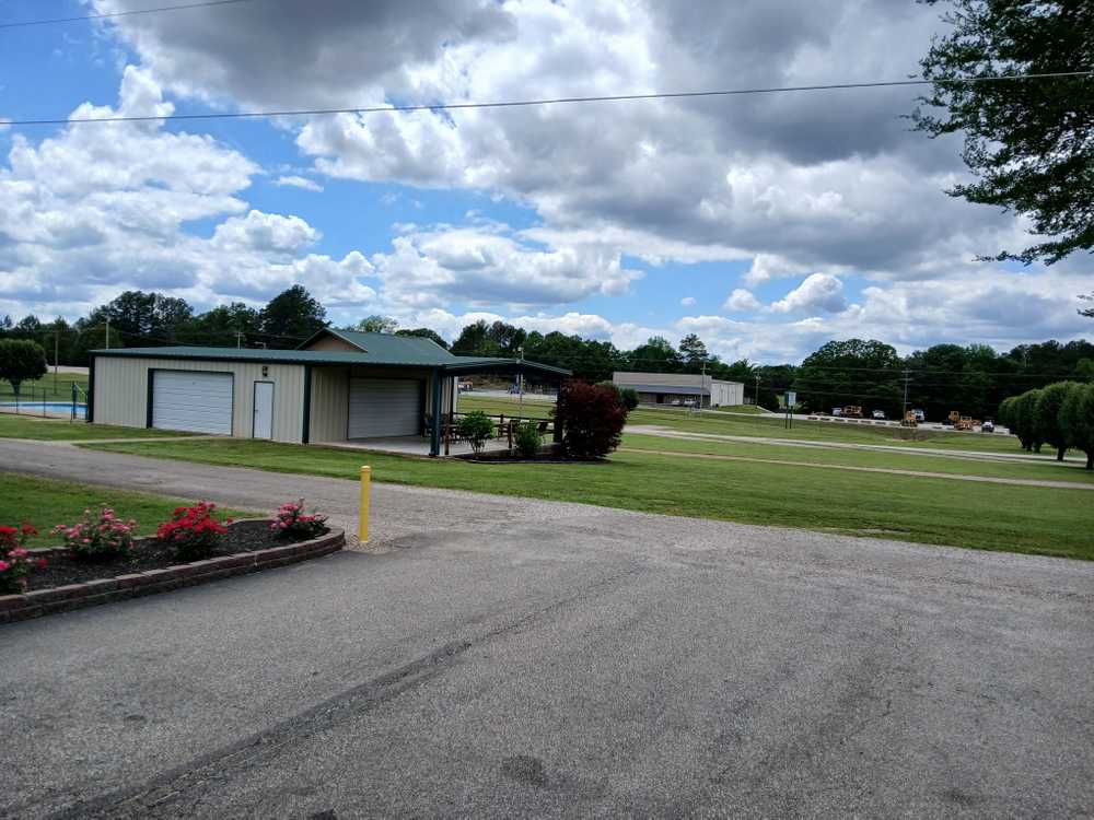 Green Acres Campground, Savannah, Tennessee - Photo 4