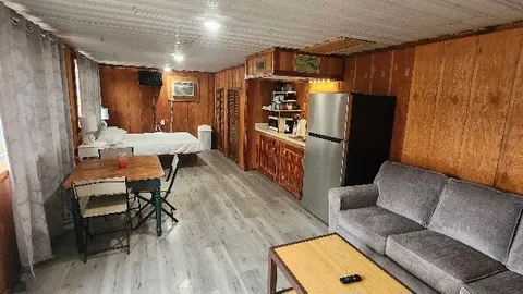 Rainbow Cabin #3 — image 1 of 6