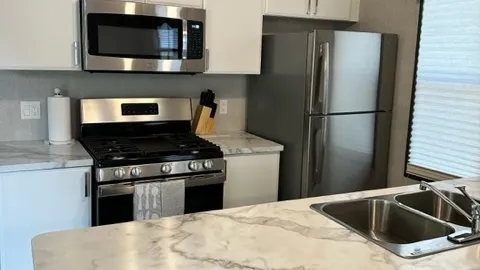 3 Bedroom Resort Cottage — image 2 of 7