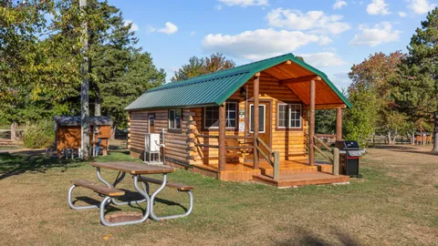 Deluxe Plus Cottage — image 1 of 8
