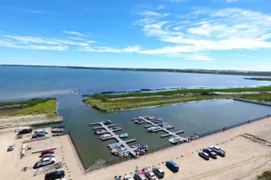 Sandy Point Resort & RV Park – photo 4